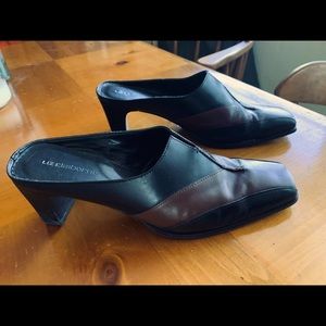 Liz Claiborne color block Leather Mules